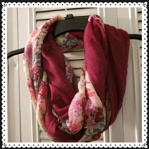 Two-in-one infinity scarves